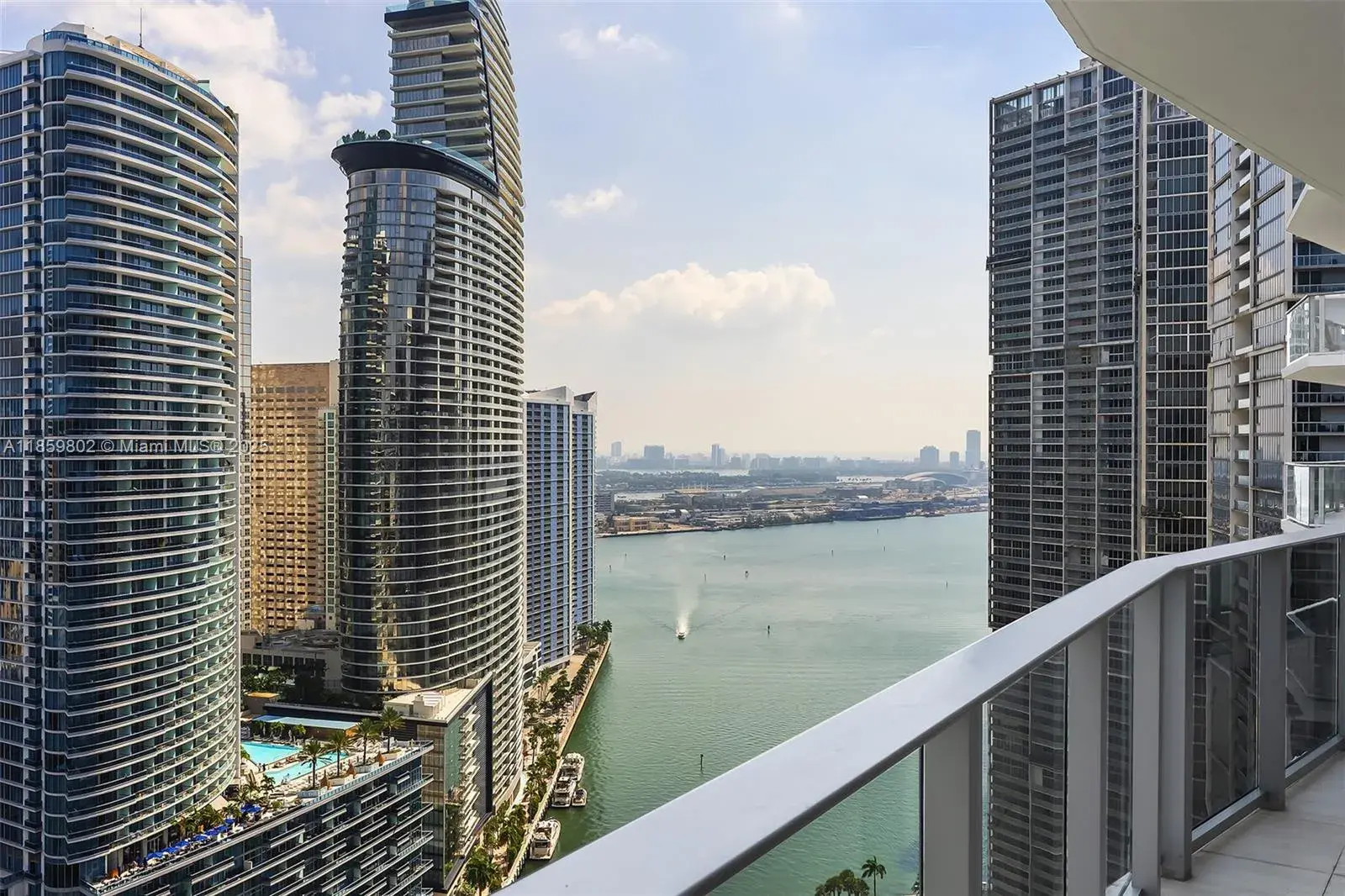 77 SE 5th St # 2701, Miami FL 33131