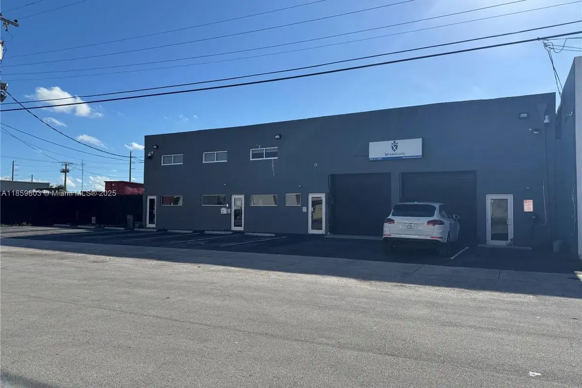 2200 SW 59th Ave, West Park FL 33023