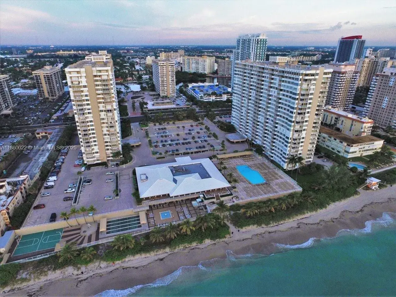 3 bedroom 2 bath Residential for sale at 1950 S Ocean Dr # 7E, Hallandale Beach FL 33009