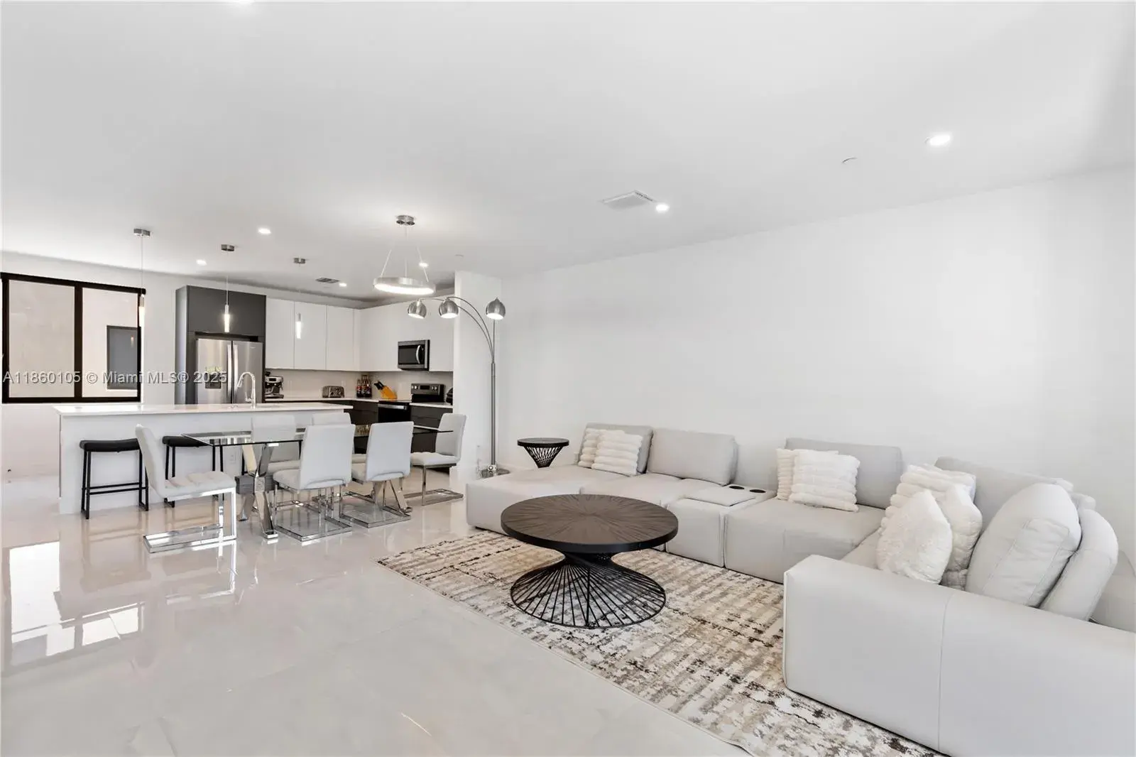 3 bedroom 3 bath Residential for sale at 436 SE 12th Ct, Fort Lauderdale FL 33316