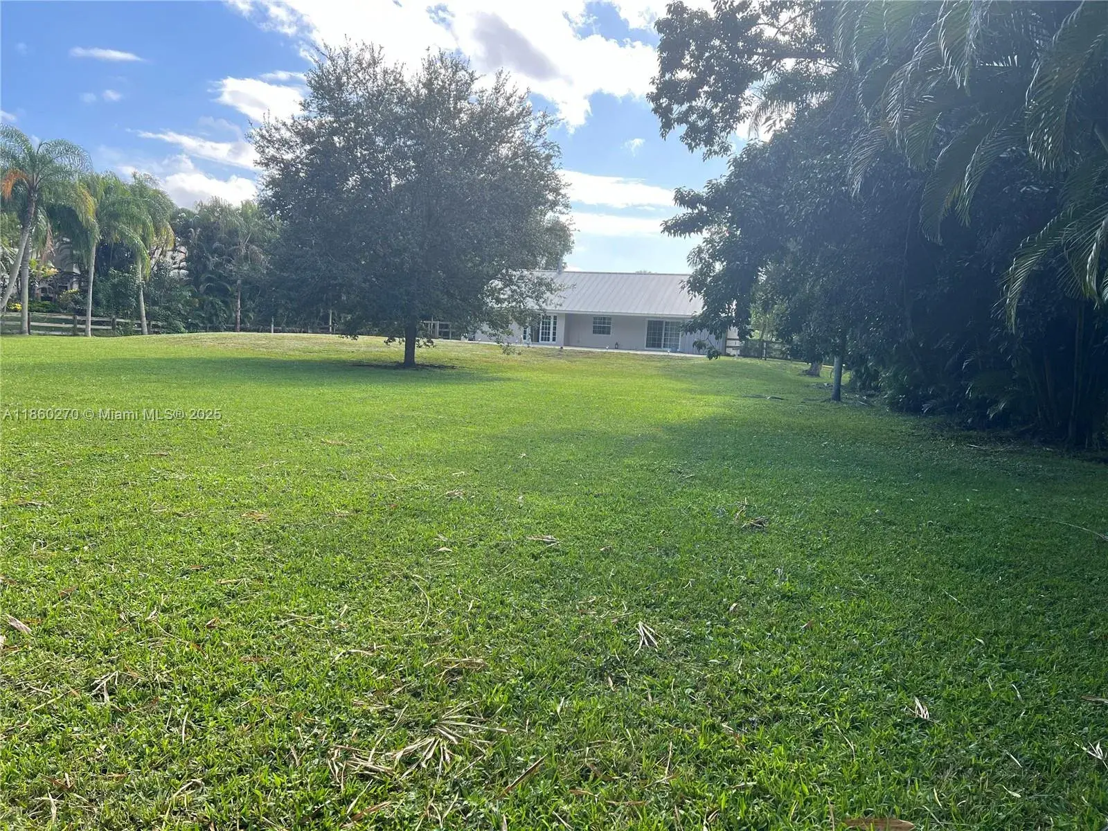 11501 SW 3rd St, Plantation FL 33325