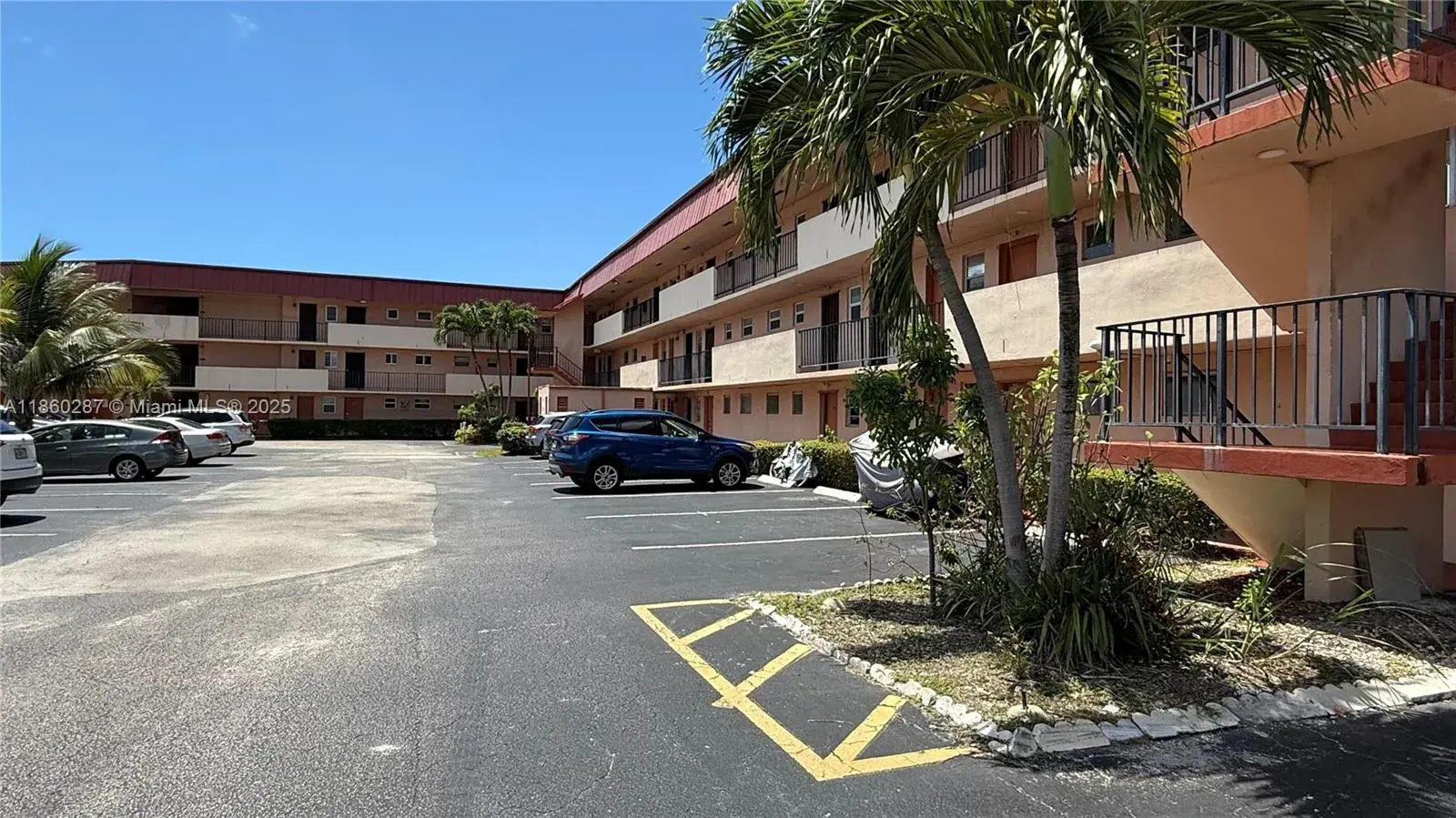 19001 NE 14th Ave # 145, Miami FL 33179