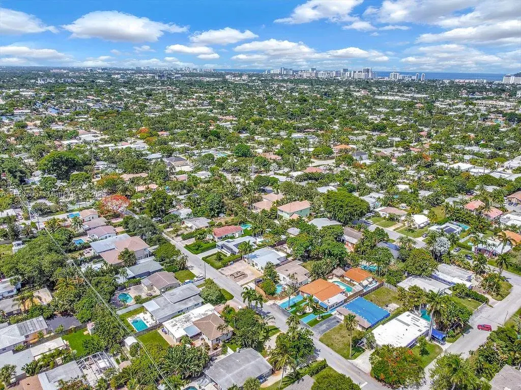 1616 NE 16th Ave # 0, Fort Lauderdale FL 33305