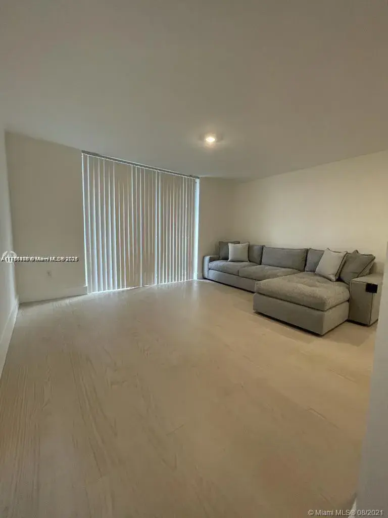1 bedroom 1 bath Residential Lease for rent at 1720 NW N River Dr # 503, Miami FL 33125