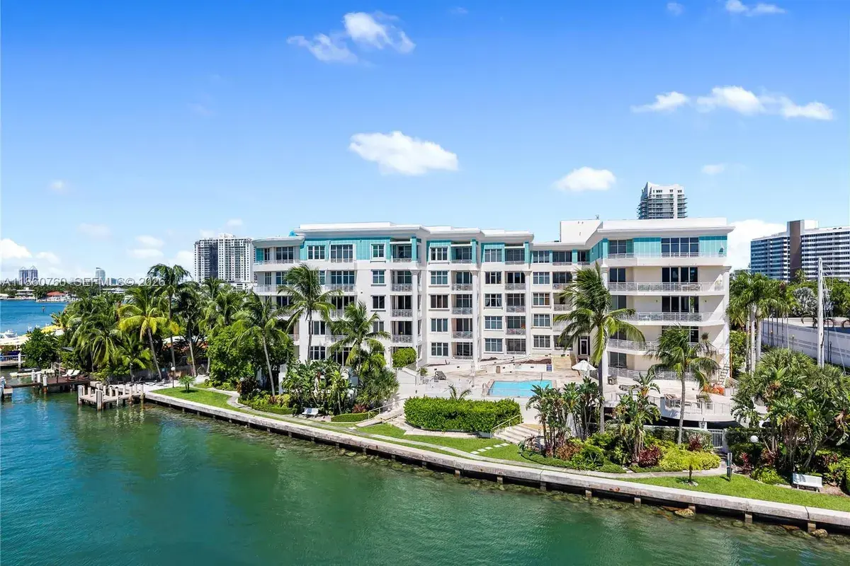 1 Century Ln # 202, Miami Beach FL 33139