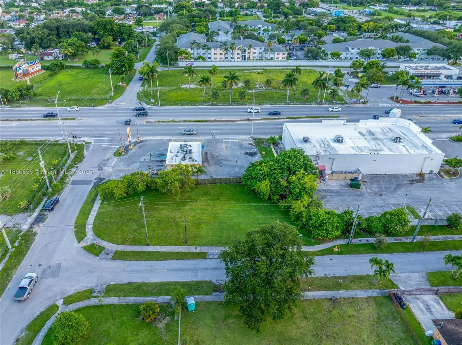 21 ave, Miami FL 33147