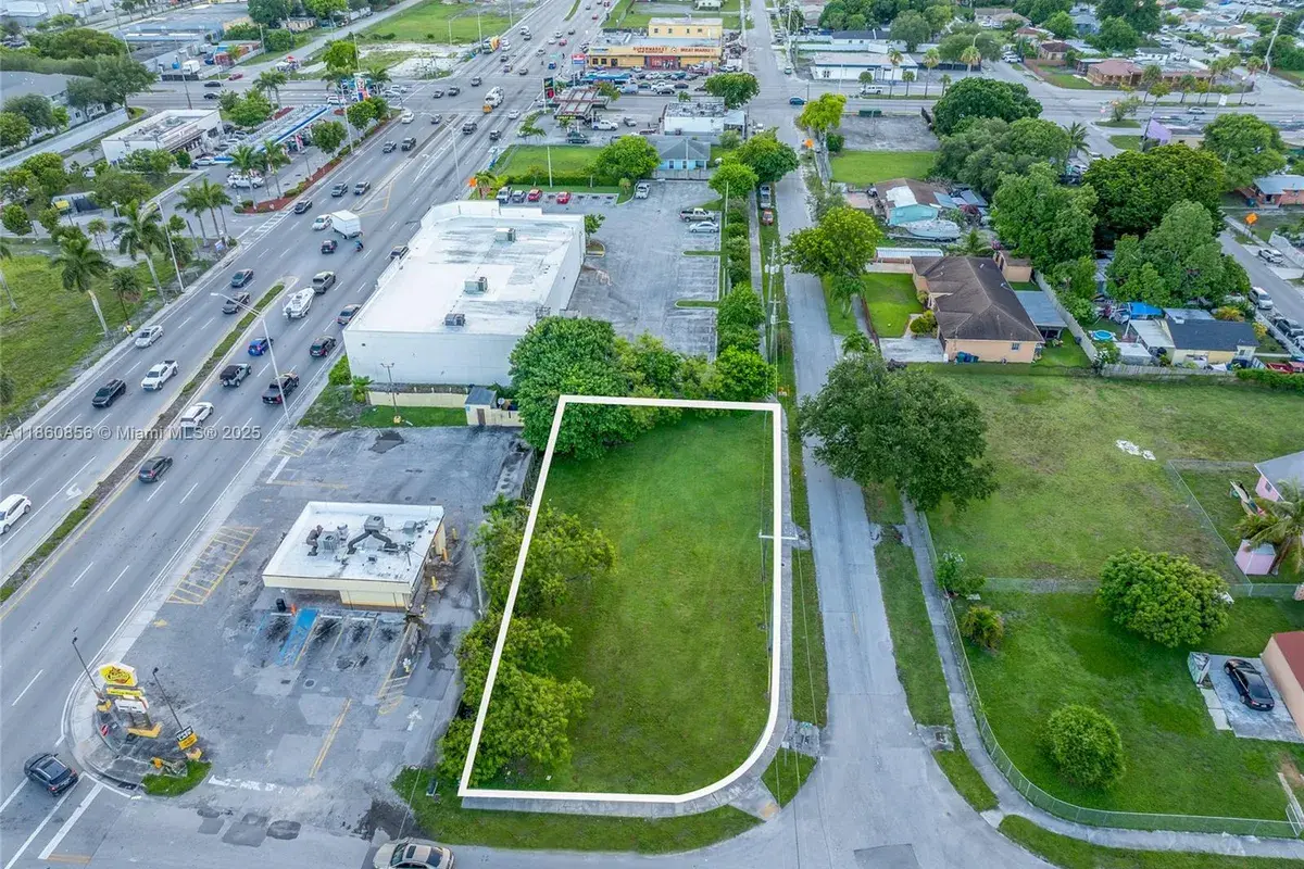 21 ave, Miami FL 33147