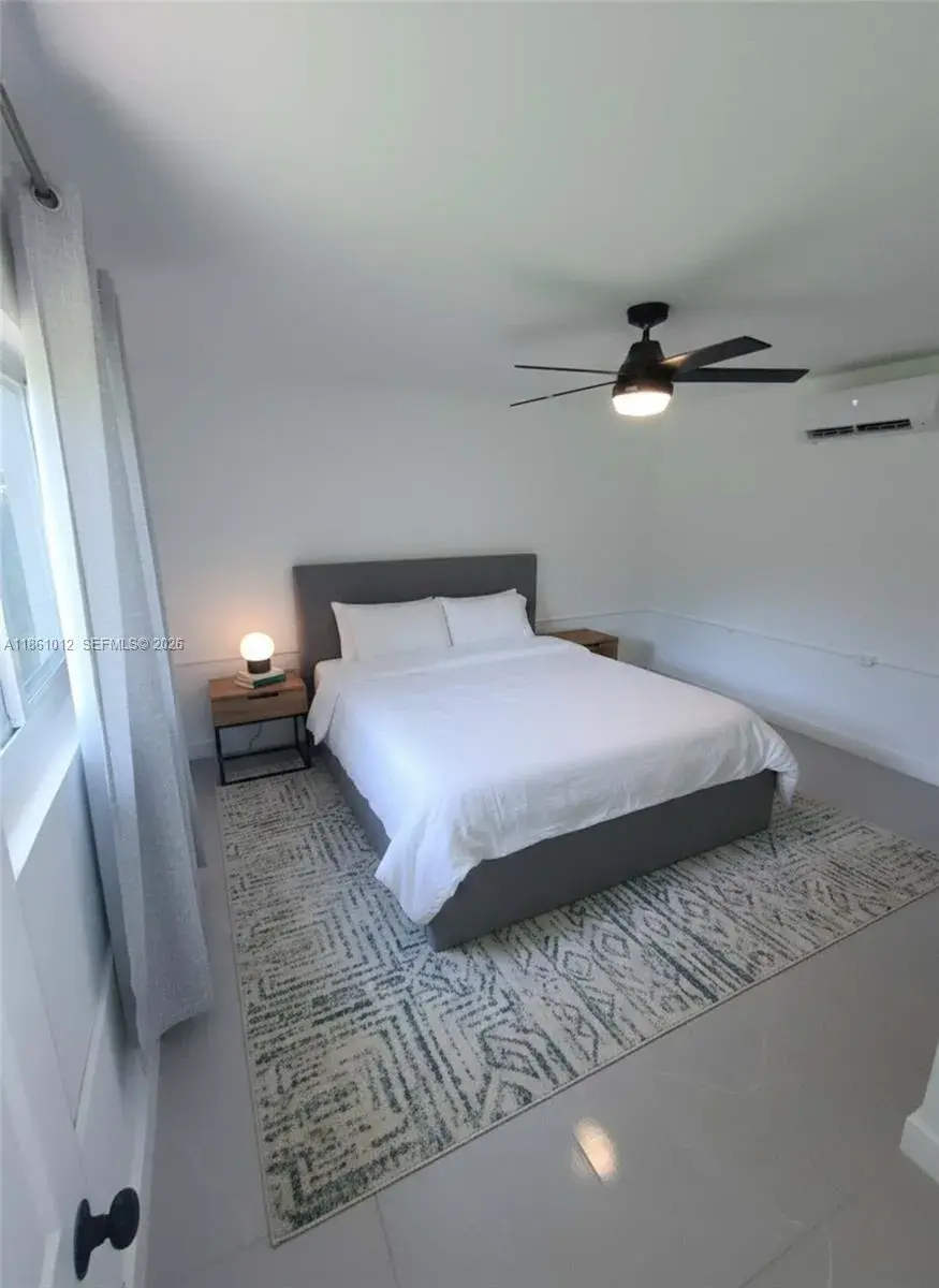 3 bedroom 2 bath Residential Lease for rent at 2823 Polk, Hollywood FL 33020