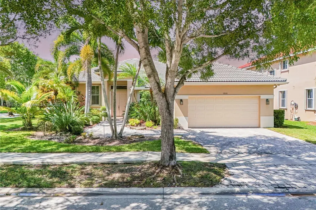 1600 Blue Jay Cir, Weston FL 33327