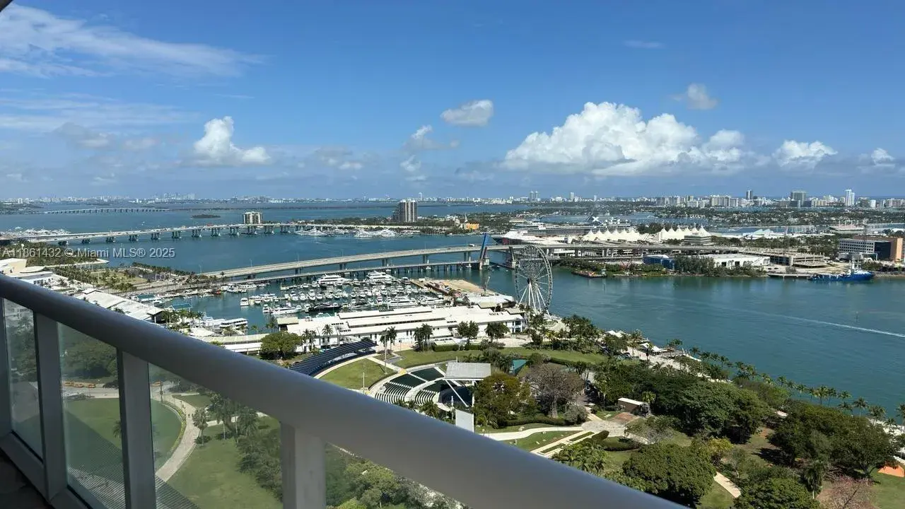 50 Biscayne Blvd # 3010, Miami FL 33132