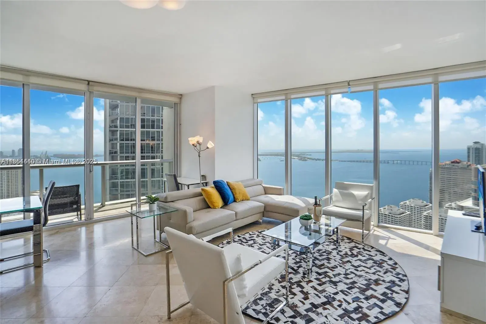 2 bedroom 2 bath Residential for sale at 485 Brickell Ave # 4710, Miami FL 33131