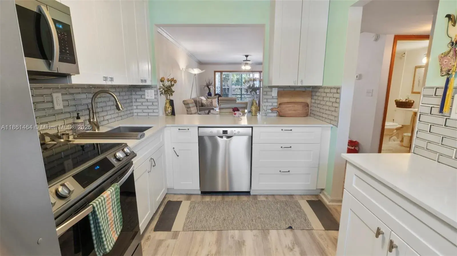 8605 W Sample Rd # 202, Coral Springs FL 33065