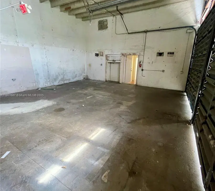 10822 NW 7th Ave, Miami FL 33168