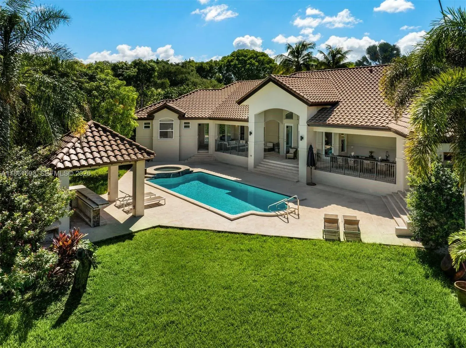 12801 Old Cutler Rd, Pinecrest FL 33156