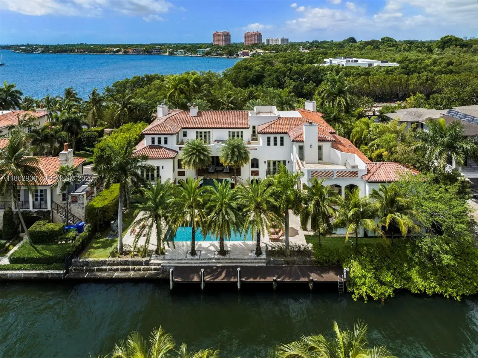7 bedroom 7 bath Residential for sale at 3305 S Moorings Way, Miami FL 33133