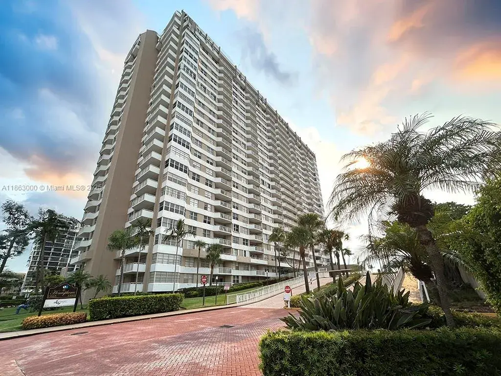 2 bedroom 2 bath Residential for sale at 1985 S Ocean Dr # 15G, Hallandale Beach FL 33009