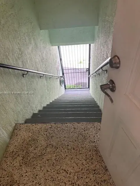 220 NW 7th Ave # 3, Miami FL 33128