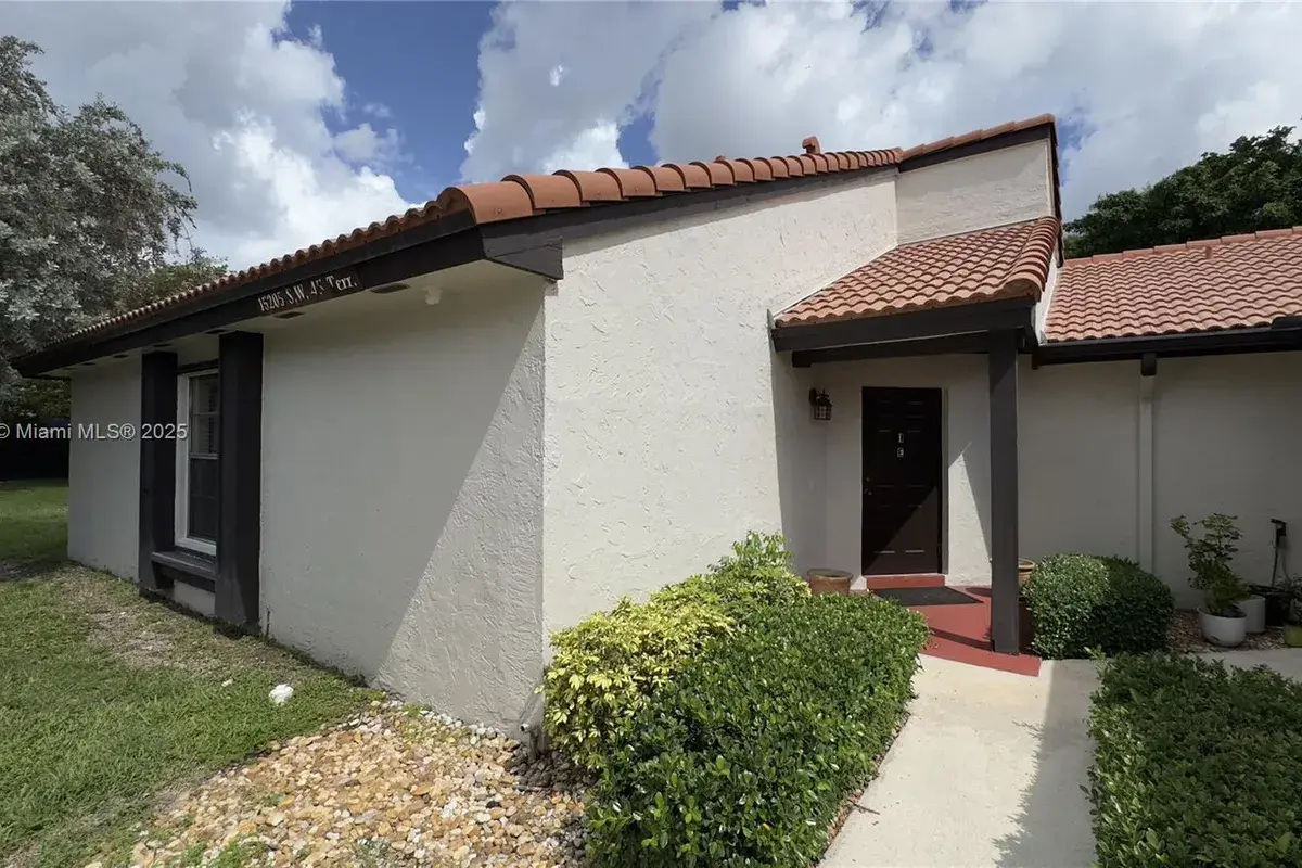 15205 SW 45th Ter # 45E, Miami FL 33185
