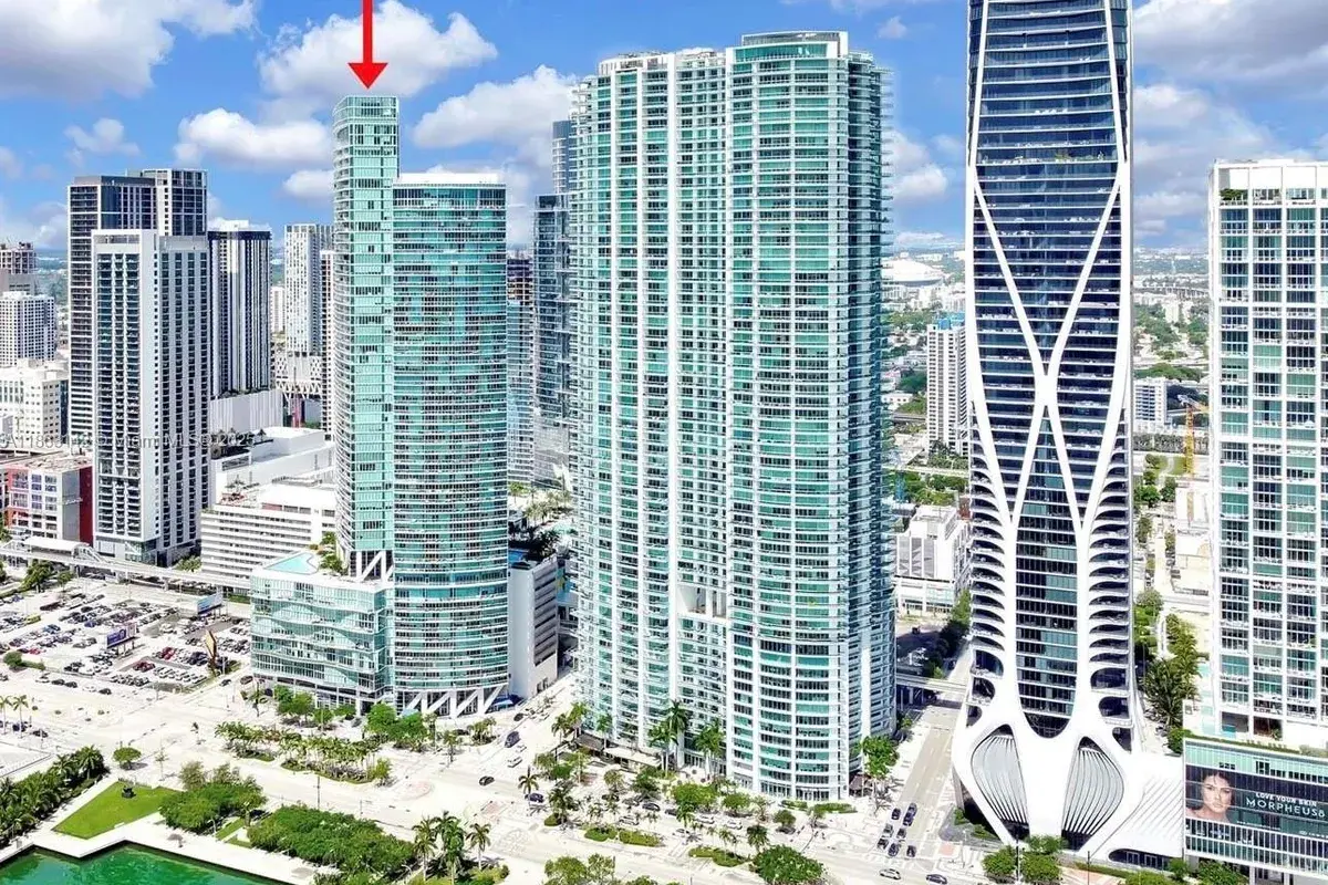 888 Biscayne Blvd # 5004, Miami FL 33132