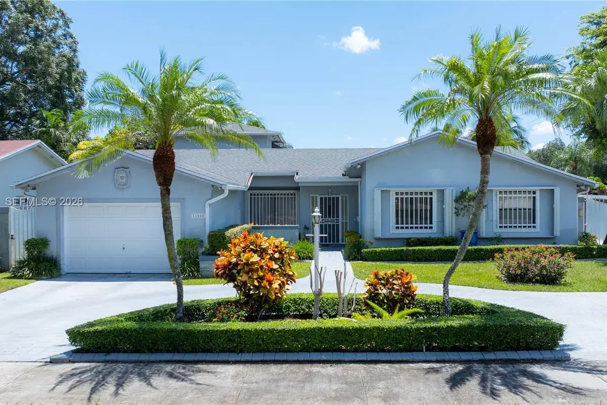 11680 SW 92nd St, Miami FL 33176