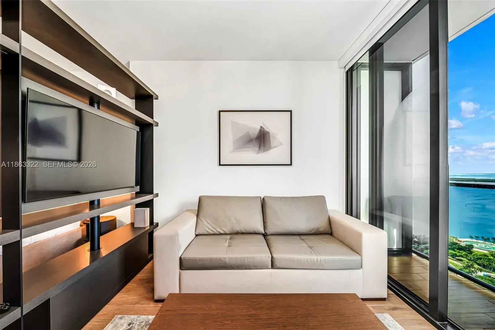 398 NE 5 # 4416, Miami FL 33132