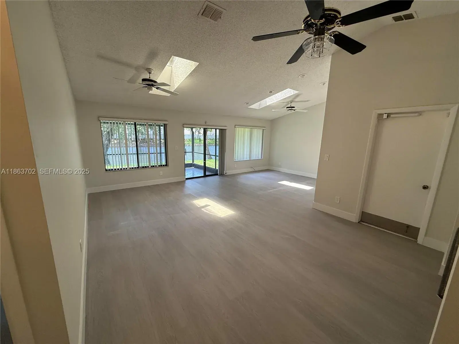 7808 NW 60th St, Tamarac FL 33321