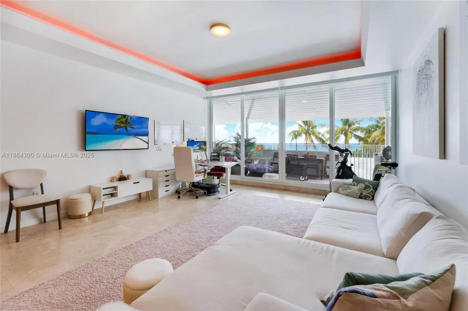 2 bedroom 2 bath Residential for sale at 5601 Collins Ave # M5, Miami Beach FL 33140