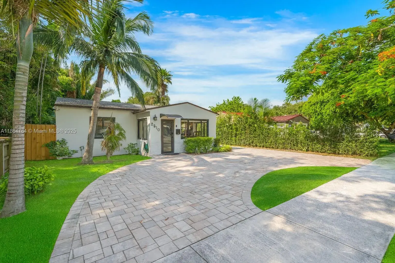 3 bedroom 2 bath Residential for sale at 2510 Thomas St, Hollywood FL 33020