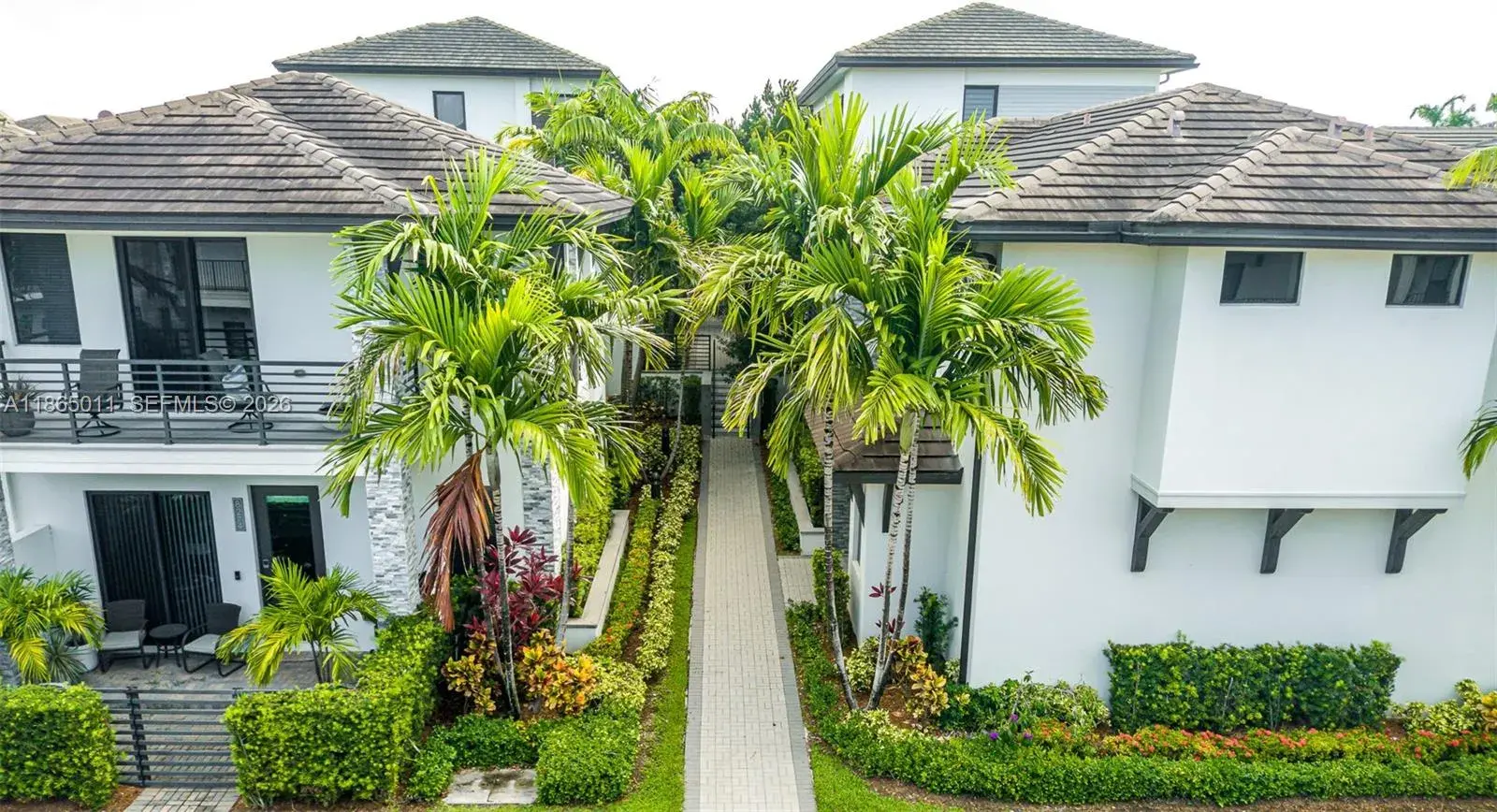 8263 NW 47th Ter, Doral FL 33166