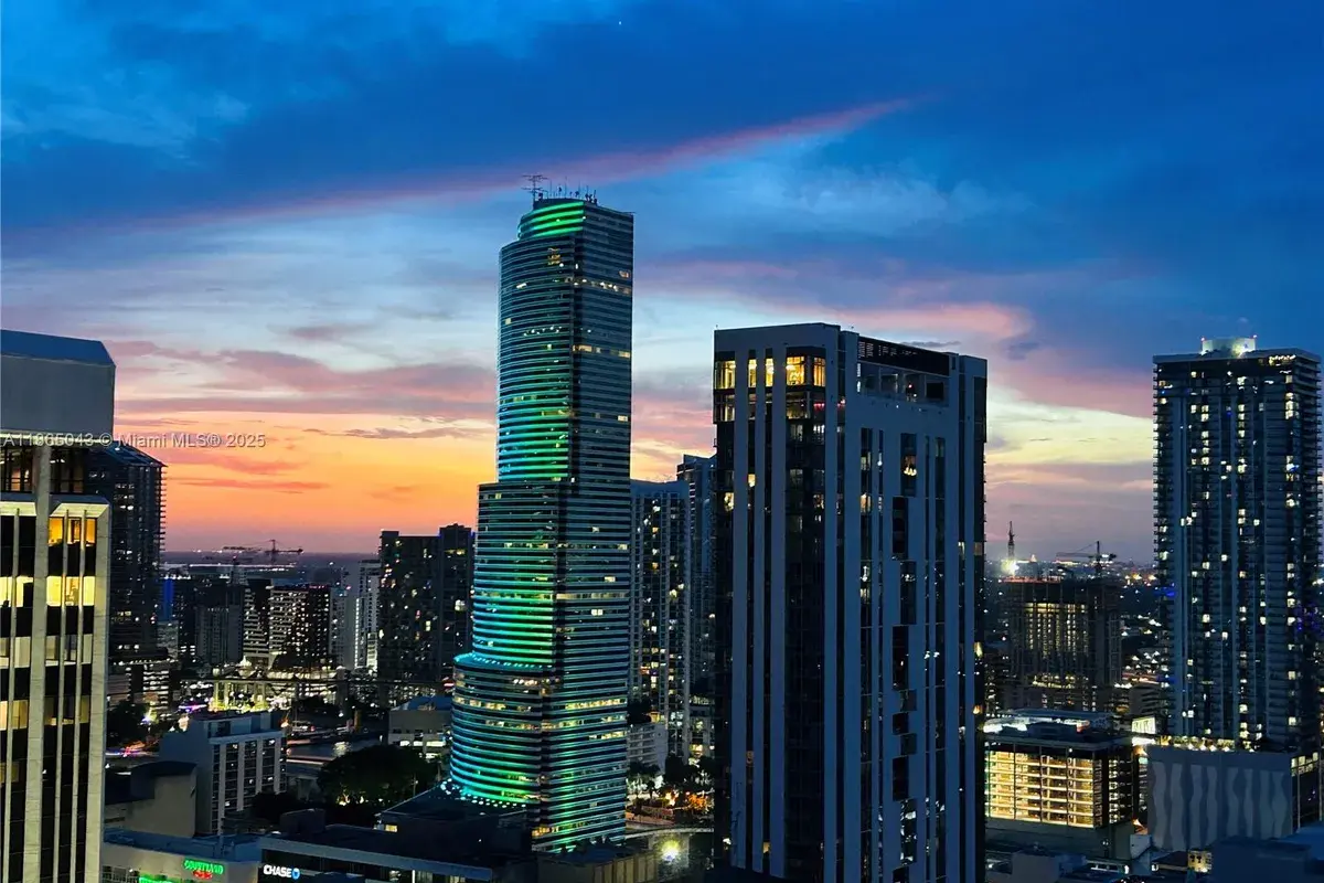 50 Biscayne Blvd # 3405, Miami FL 33132