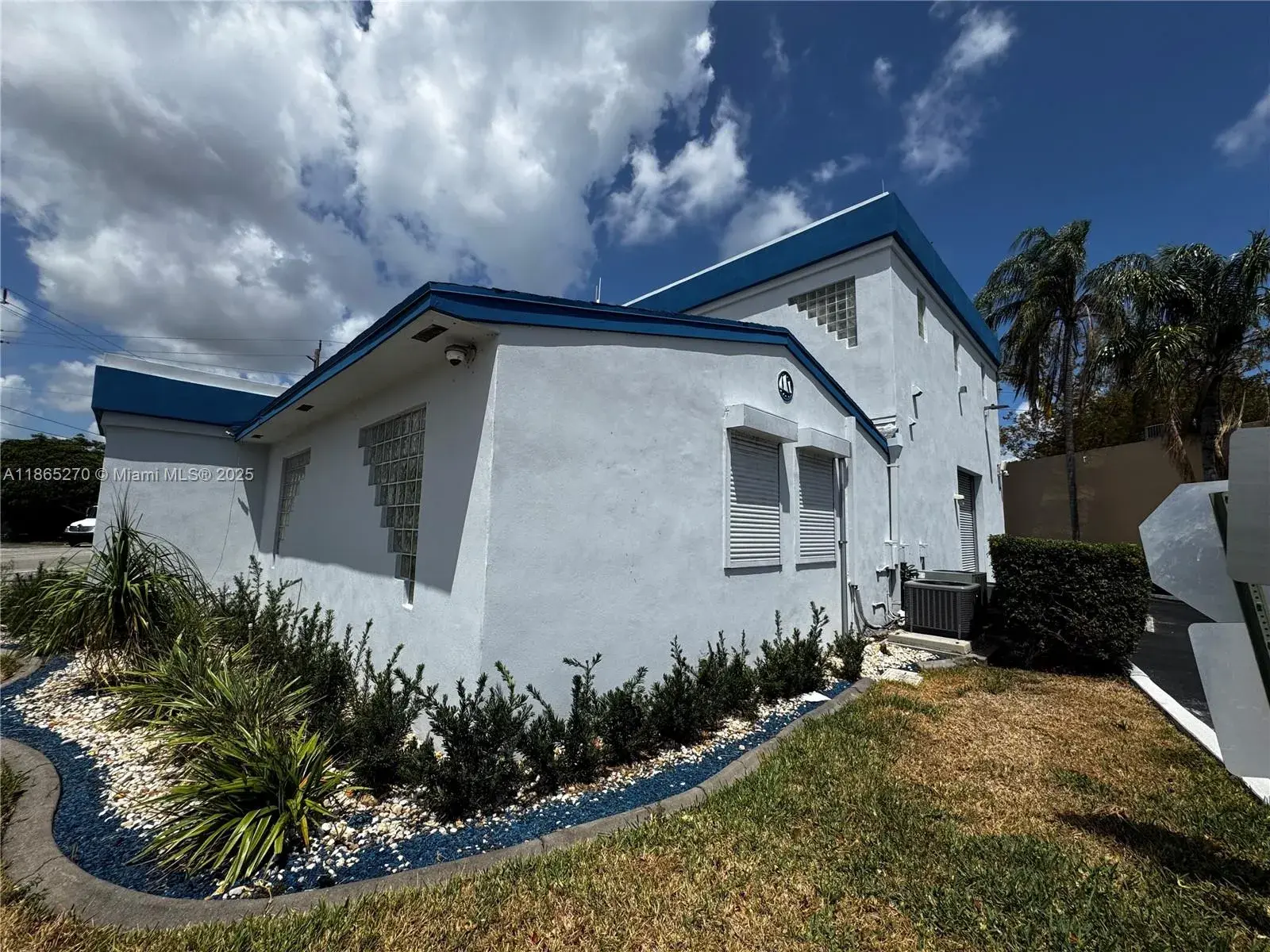 6151 Pembroke Rd, Hollywood FL 33023