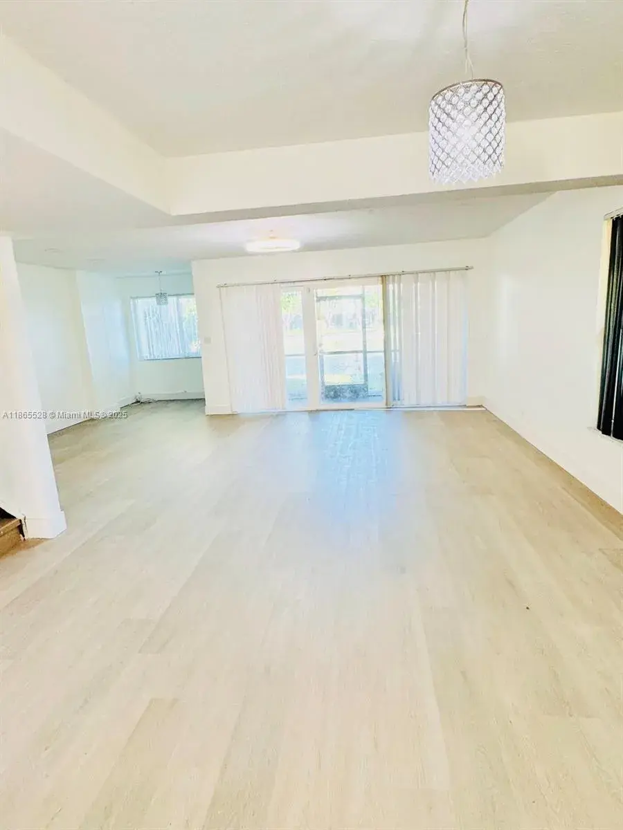 1760 NW 58th Ave # 7, Lauderhill FL 33313