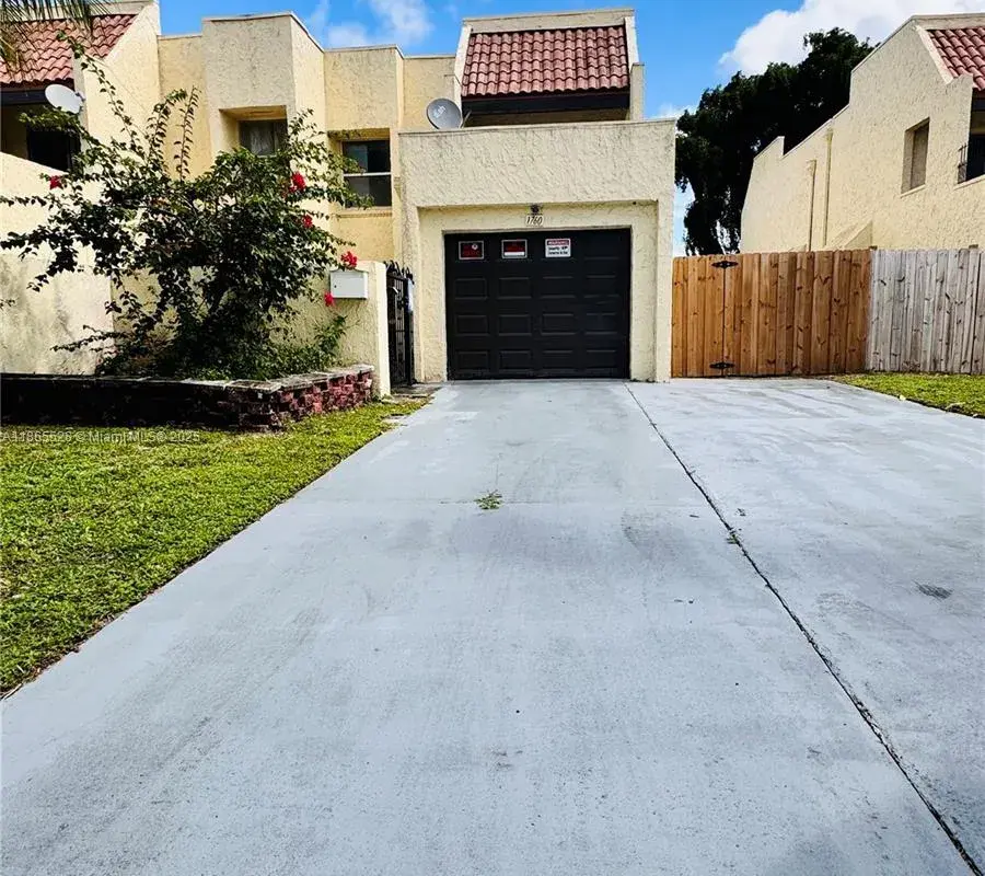 1760 NW 58th Ave # 7, Lauderhill FL 33313