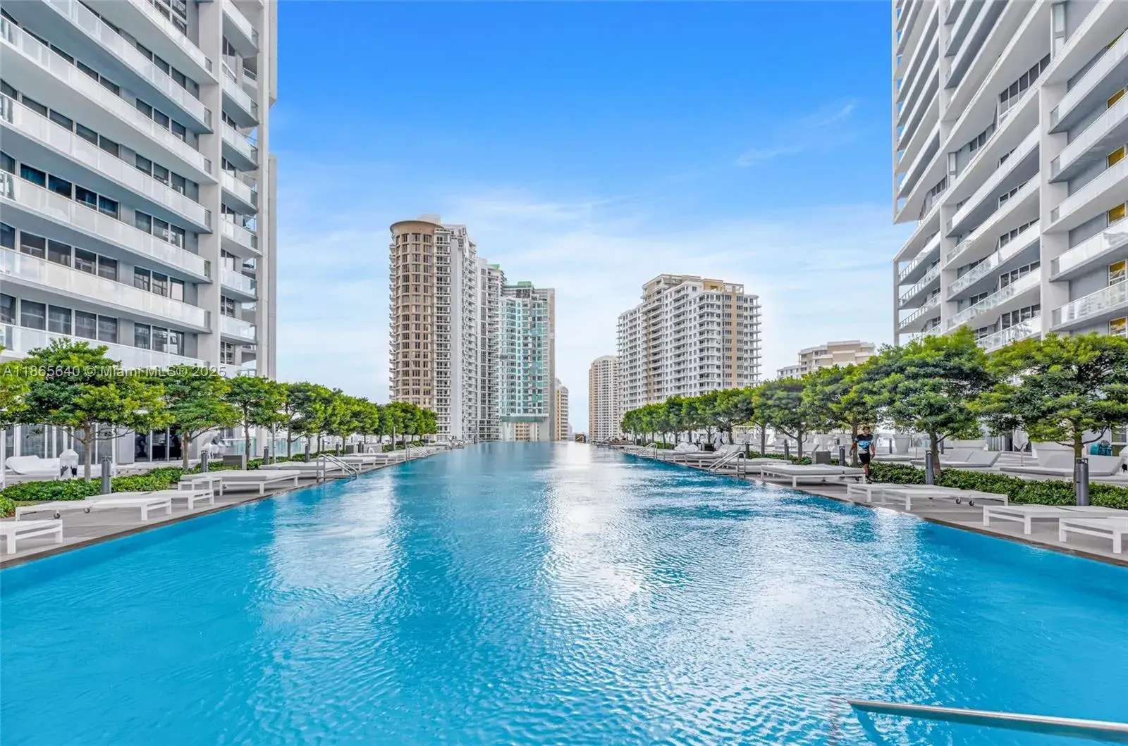 475 Brickell Ave # 714, Miami FL 33131