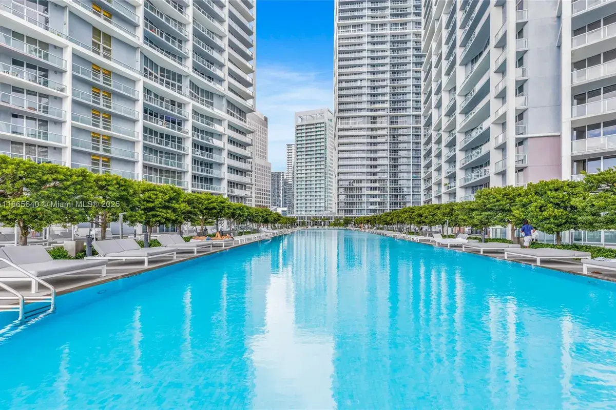 475 Brickell Ave # 714, Miami FL 33131