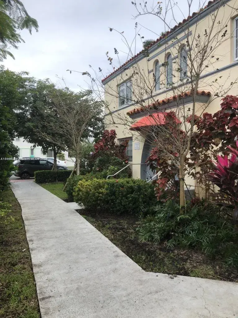1450 Meridian Ave # 104, Miami Beach FL 33139
