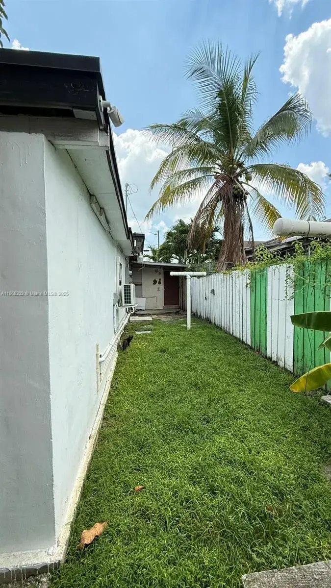 2610 NW 19th Ave, Miami FL 33142
