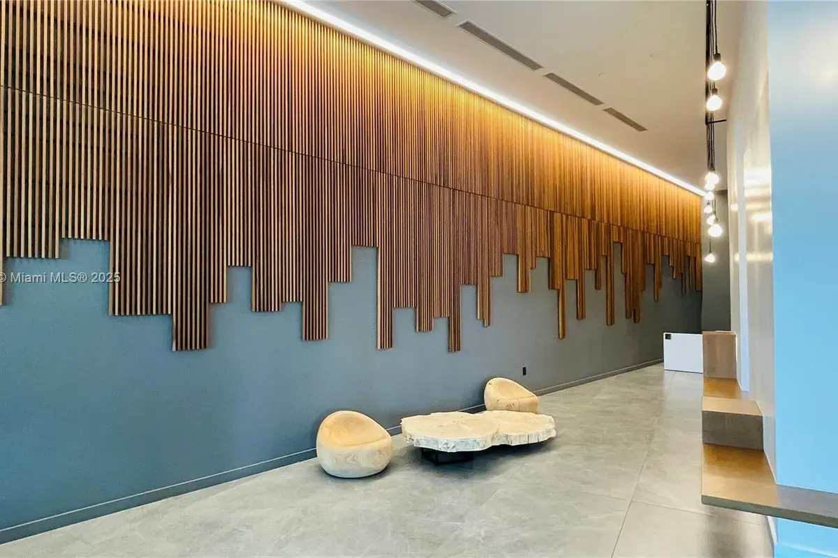 350 S Miami Ave # 2611, Miami FL 33130