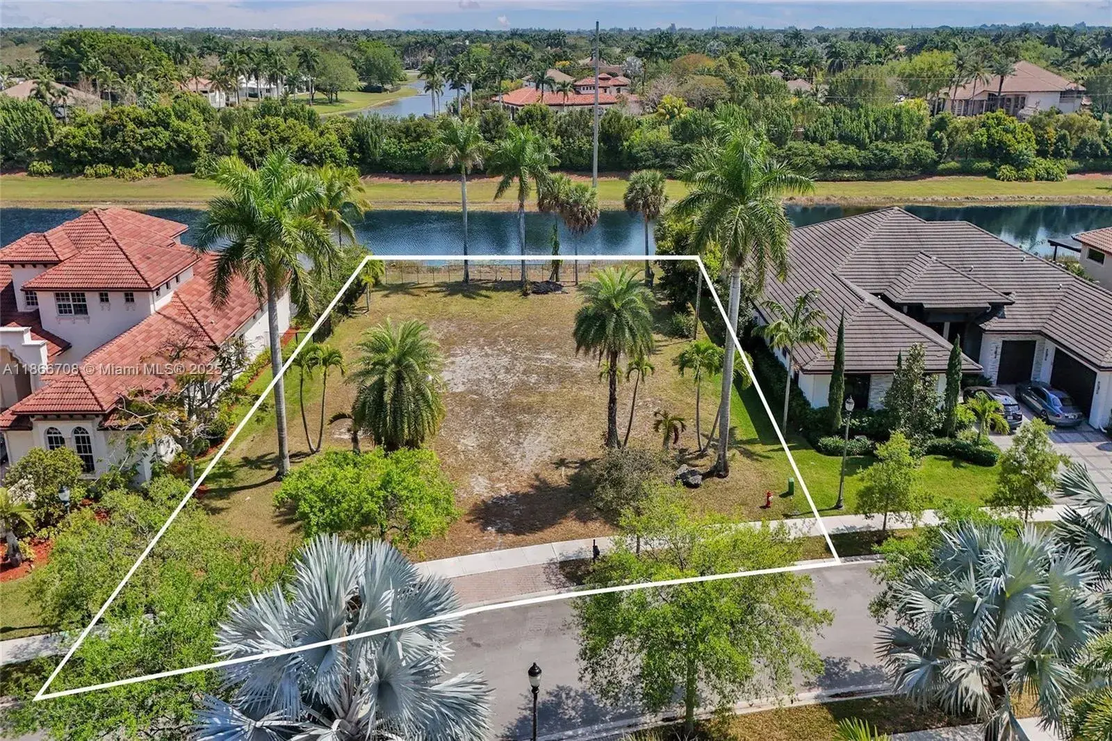 Land/Boat Docks for sale at 19068 Park Ridge St, Weston FL 33332