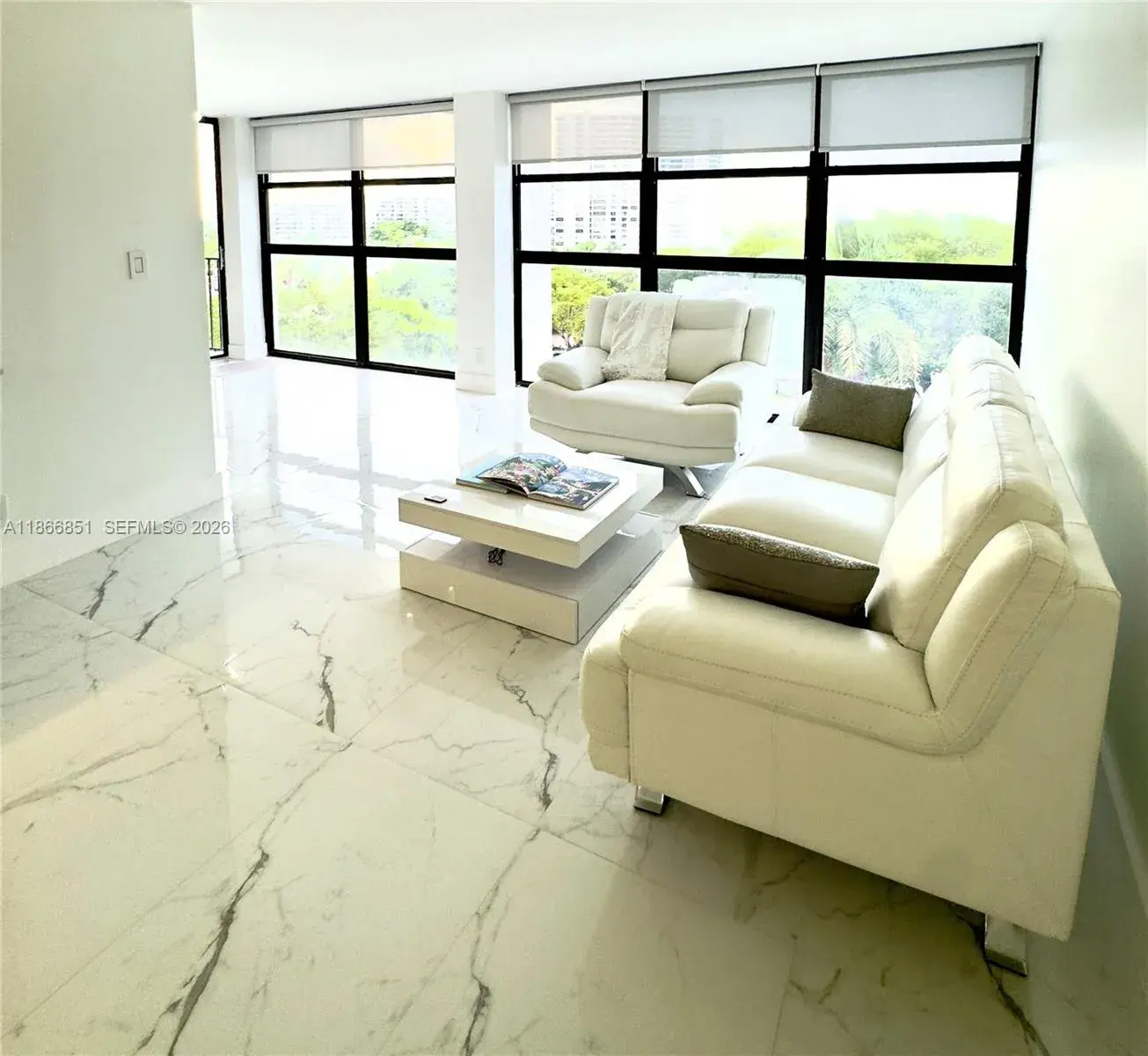 400 Leslie Dr # 725, Hallandale Beach FL 33009