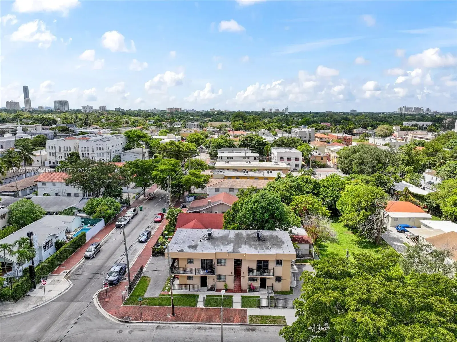 502 SW 13th Ave, Miami FL 33135