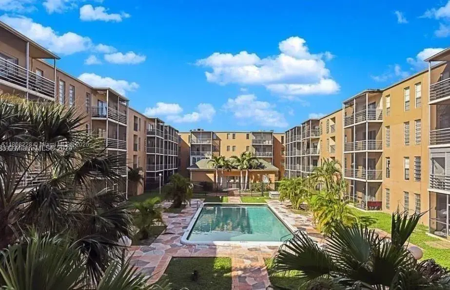 2 bedroom 2 bath Residential for sale at 4848 NW 24th Ct # 323, Lauderdale Lakes FL 33313