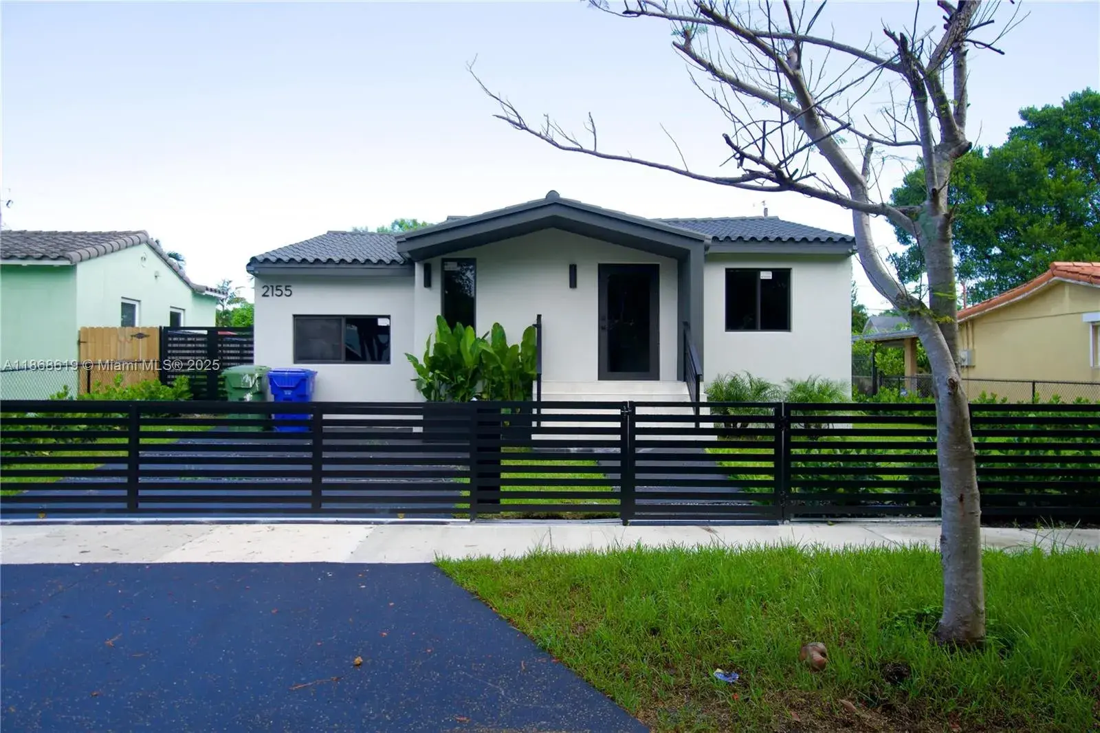 3 bedroom 3 bath Residential for sale at 2155 SW 25th Ter, Miami FL 33133