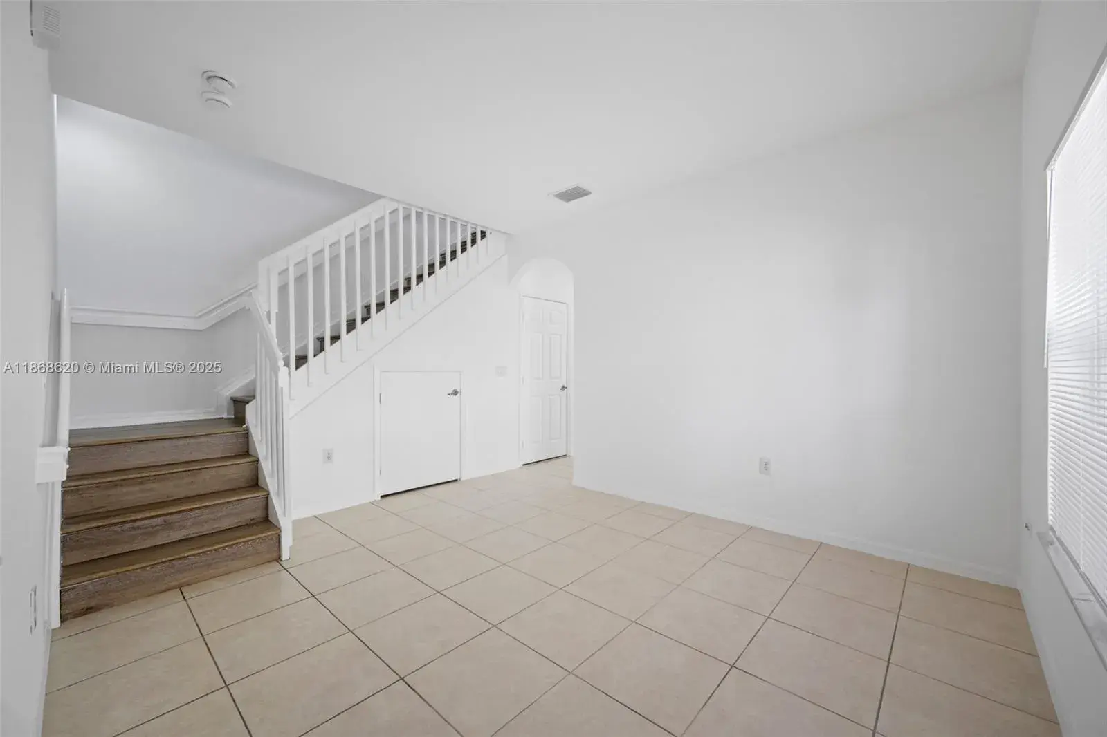 3019 NW 30th Ave, Oakland Park FL 33311
