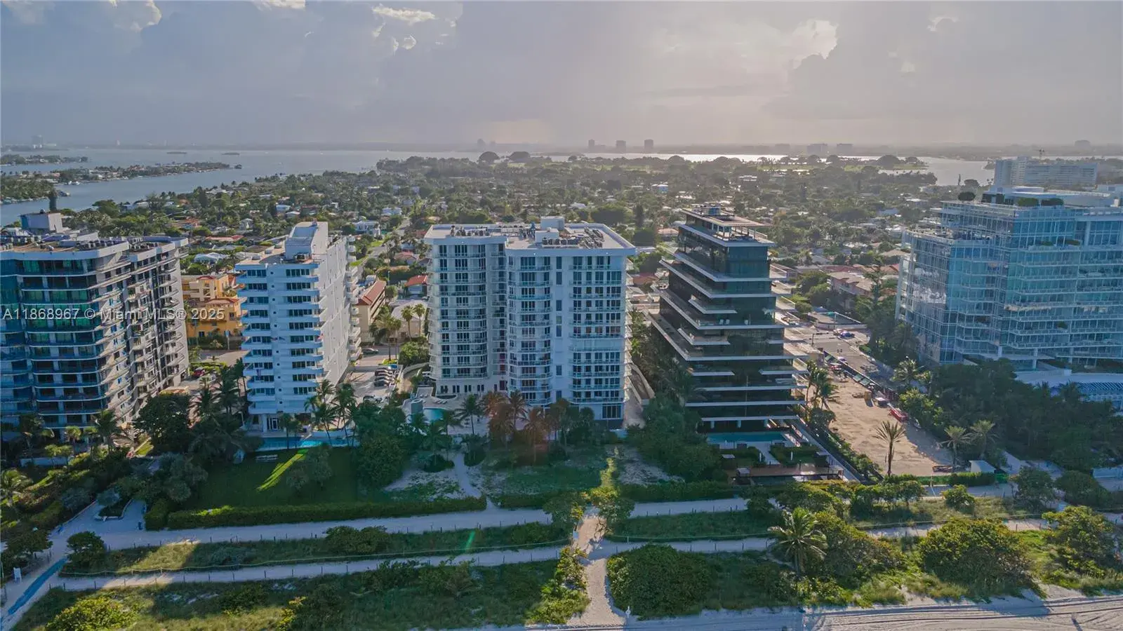 2 bedroom 2 bath Residential Lease for rent at 8925 Collins Ave # 4D, Surfside FL 33154