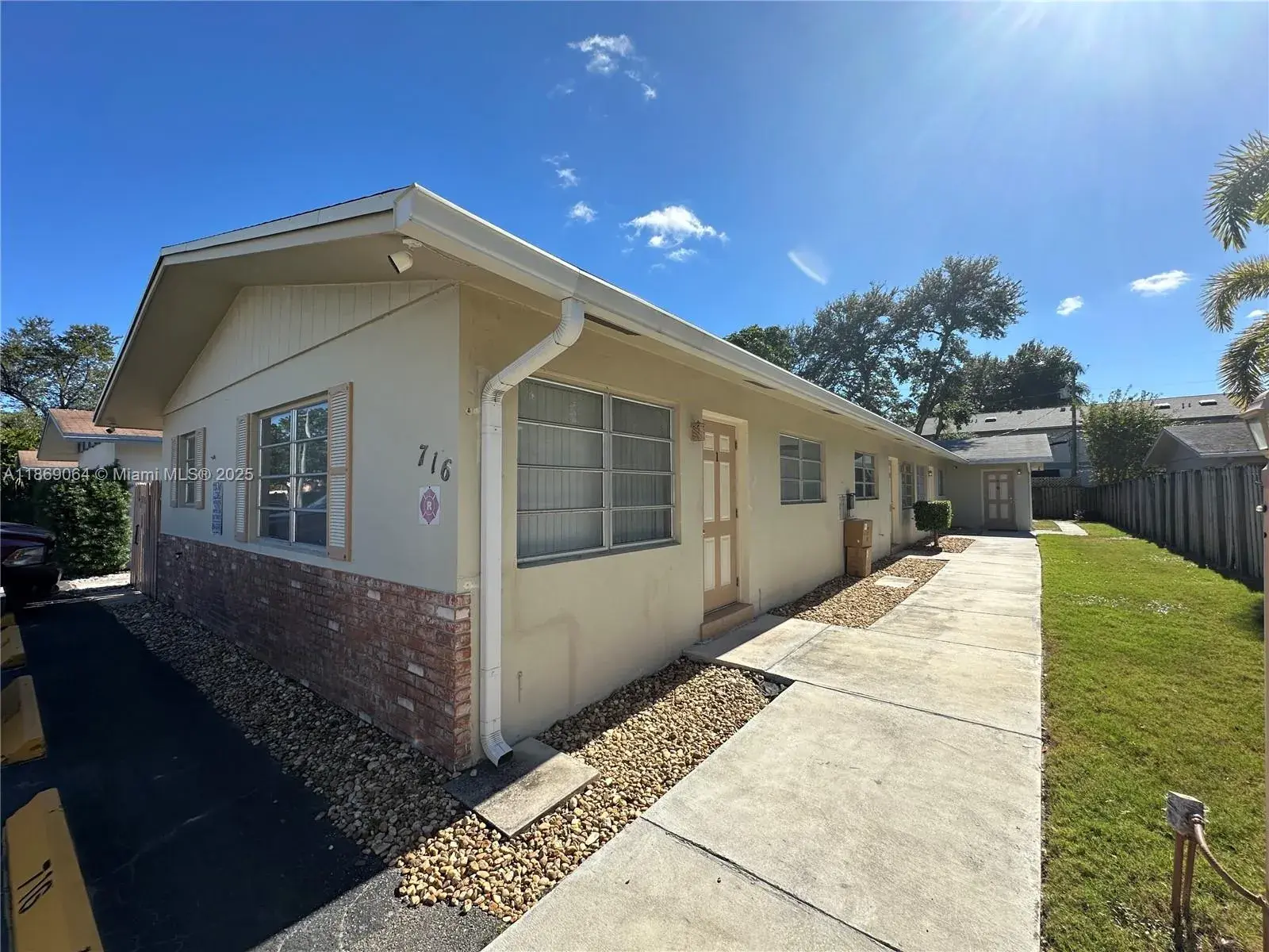 716 SE 16th St # 2, Fort Lauderdale FL 33316