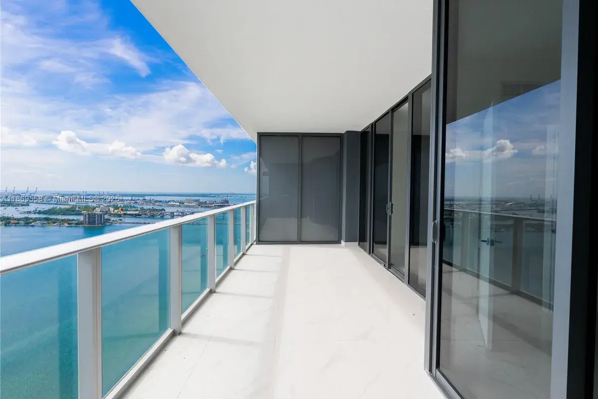 700 NE 24th St # 3606, Miami FL 33137