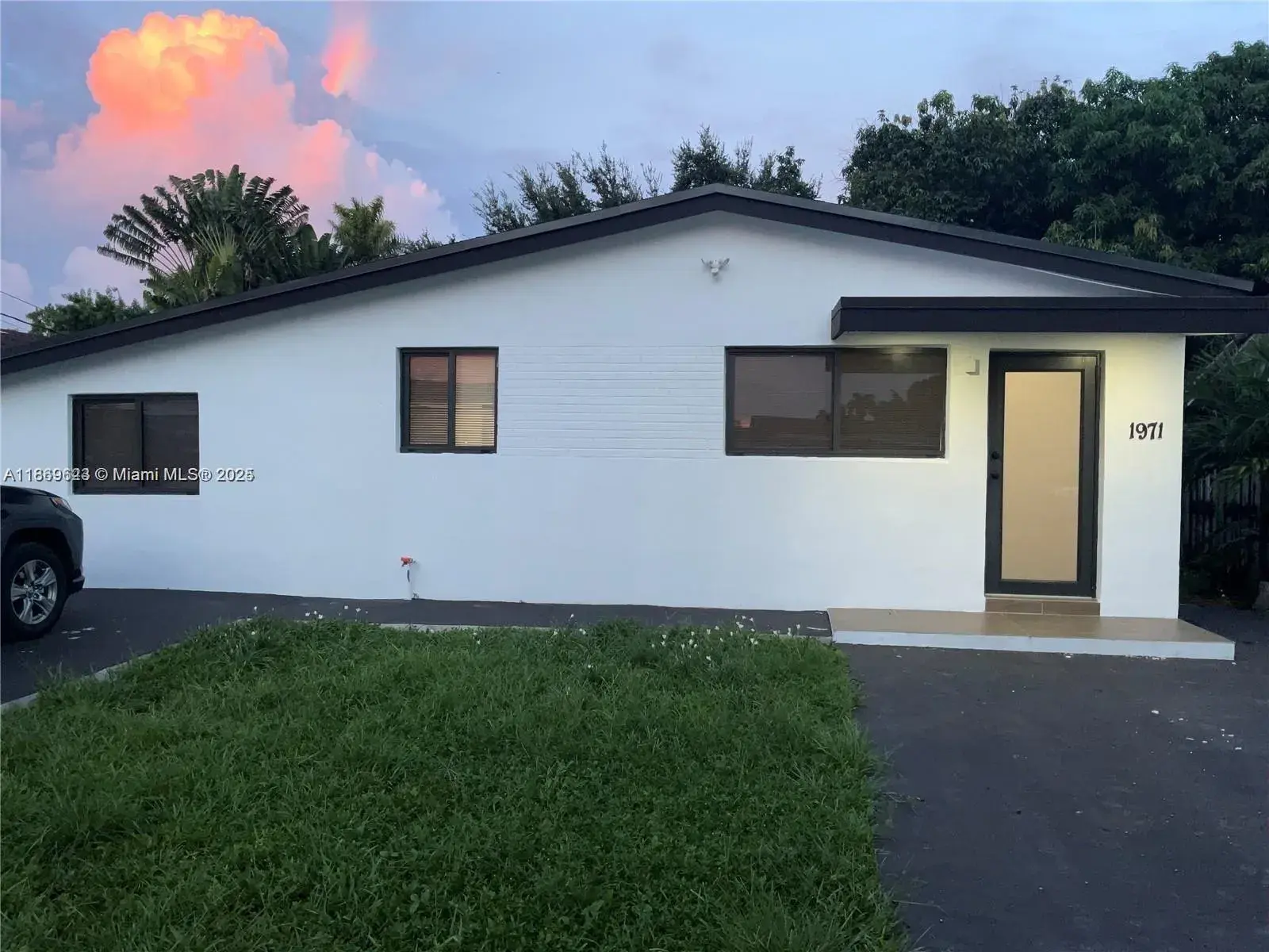 4 bedroom 3 bath Residential for sale at 1971 W 2nd Ave, Hialeah FL 33010