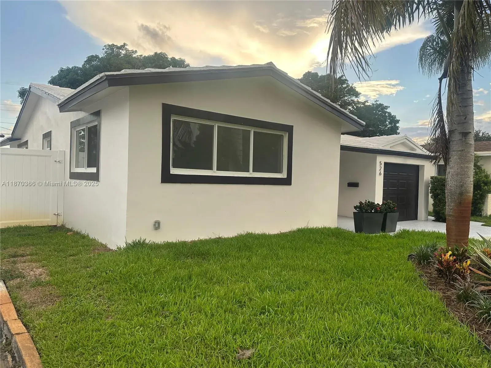 526 S Rainbow Dr # 0, Hollywood FL 33021