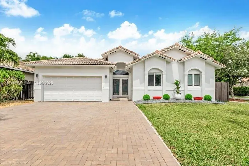 4 bedroom 2 bath Residential for sale at 16013 SW 148th Ter, Miami FL 33196